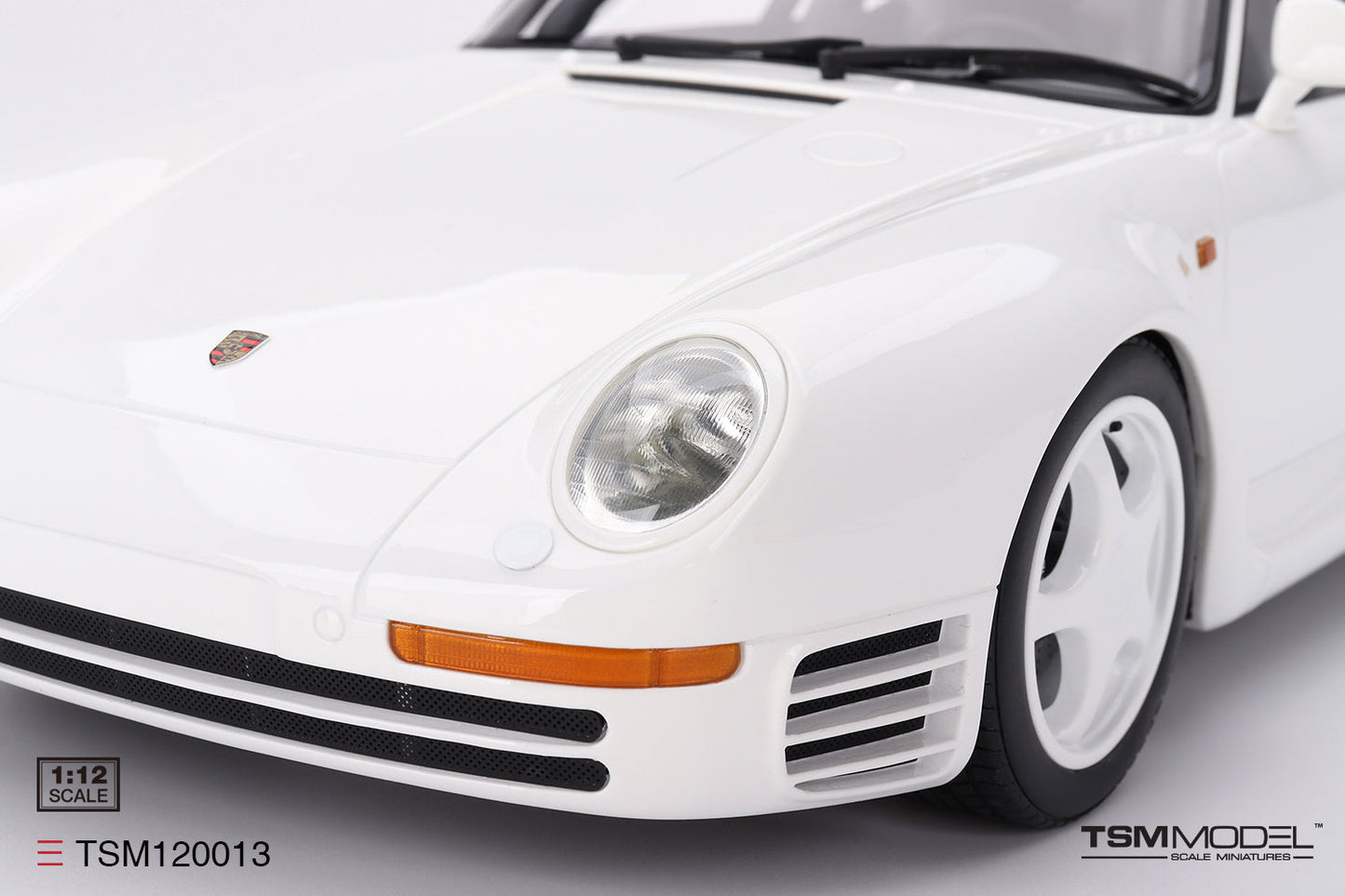 Truescale Miniatures (TSM) Porsche 959 Sport Grand Prix White 1:12