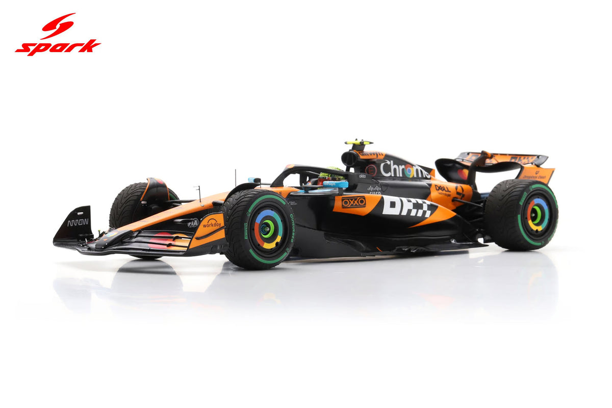 Spark-Model Mclaren F1 Team MCL39 Orange L. Norris #4 Winner Australian GP 2025 1:18 WITH DISPLAY