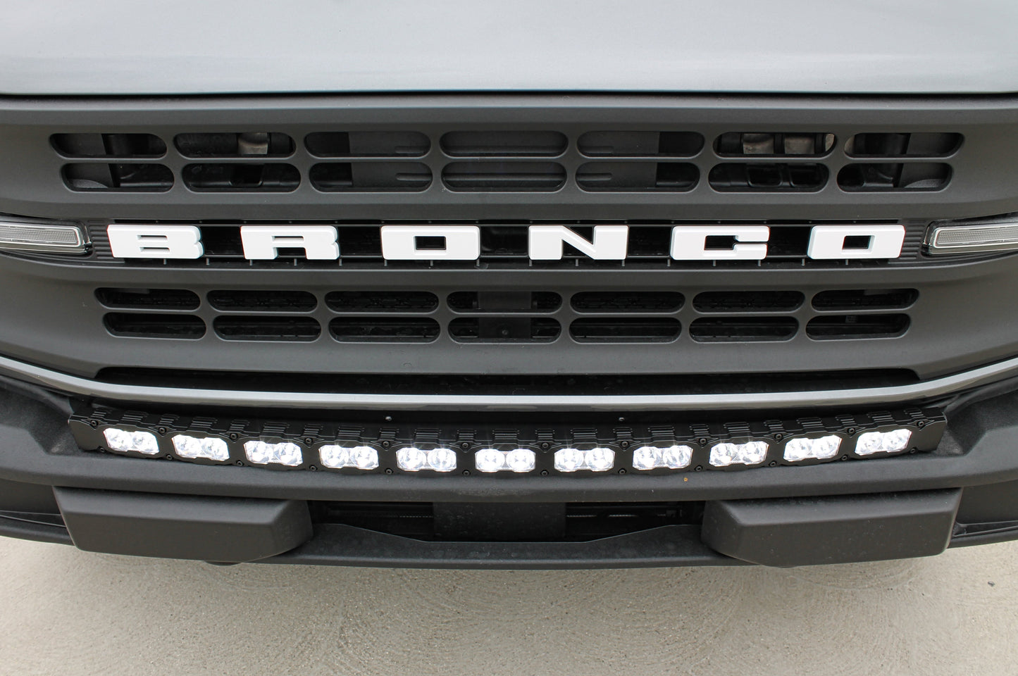 2021+ Ford Bronco Standard Bumper 40in Light Bar PRO