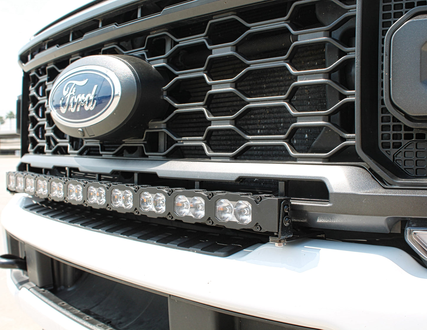 2023+ Ford Super Duty F250/350/450 40in Light Bar PRO