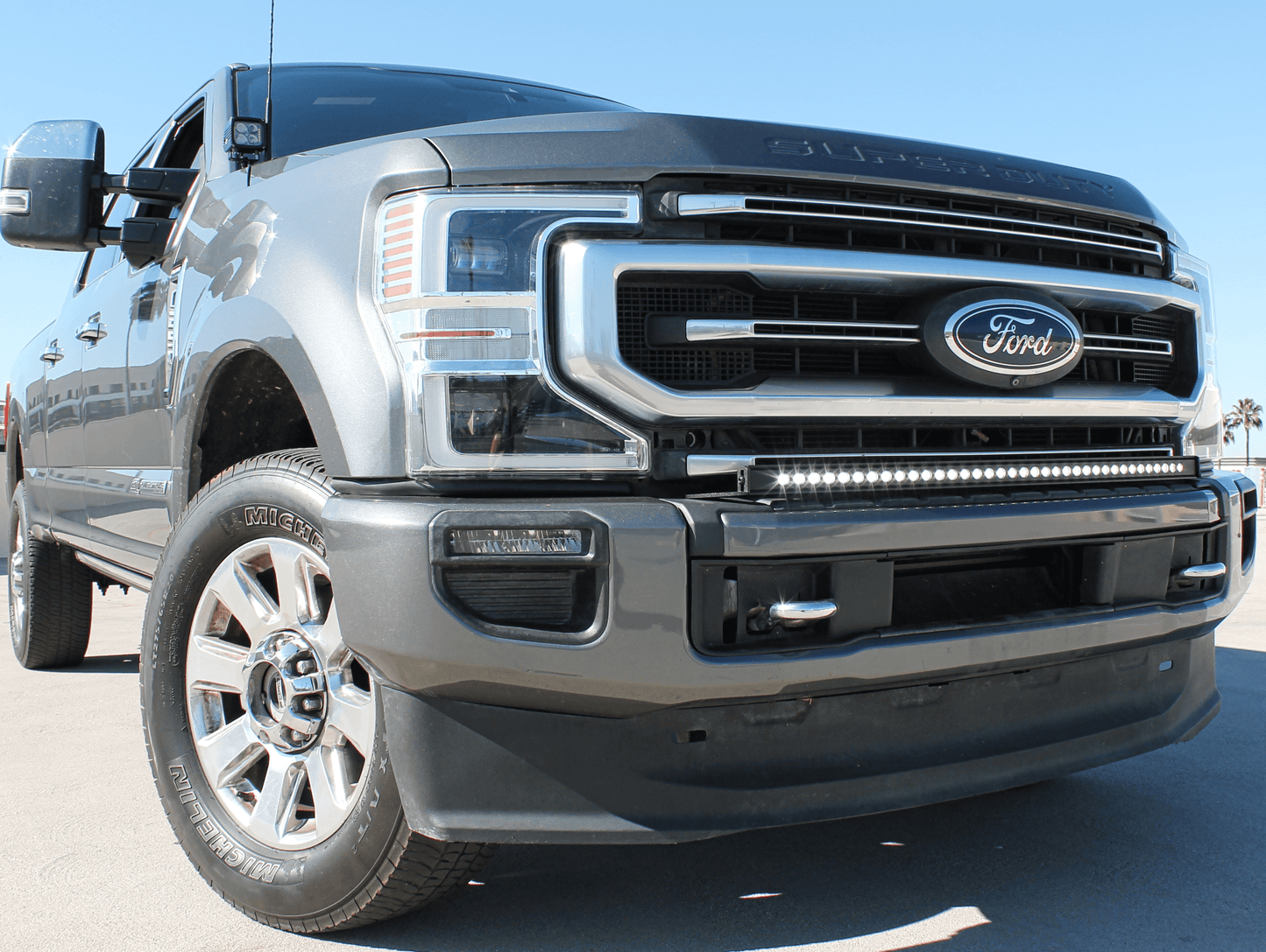 2020-22 Ford Super Duty F250/F350/F450 40in Light Bar SLIM