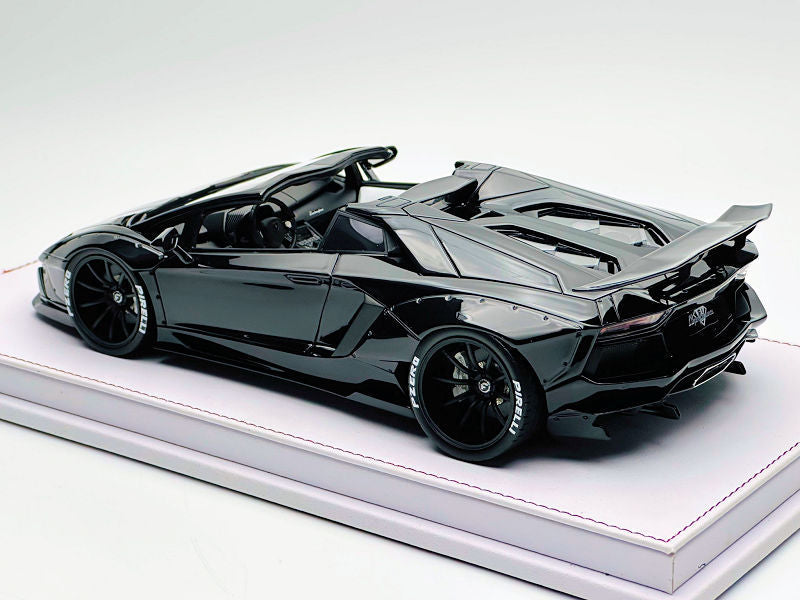 GL Model Lamborghini Aventador Roadster SVJ Gloss Black 1:18 WITH DISPLAY