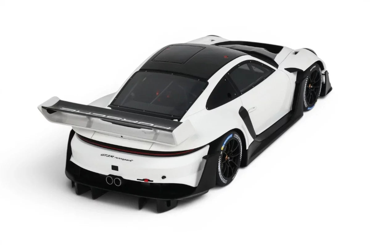 GT Spirit 2023 Porsche 911 992 GT3 R Rennsport White 1:18