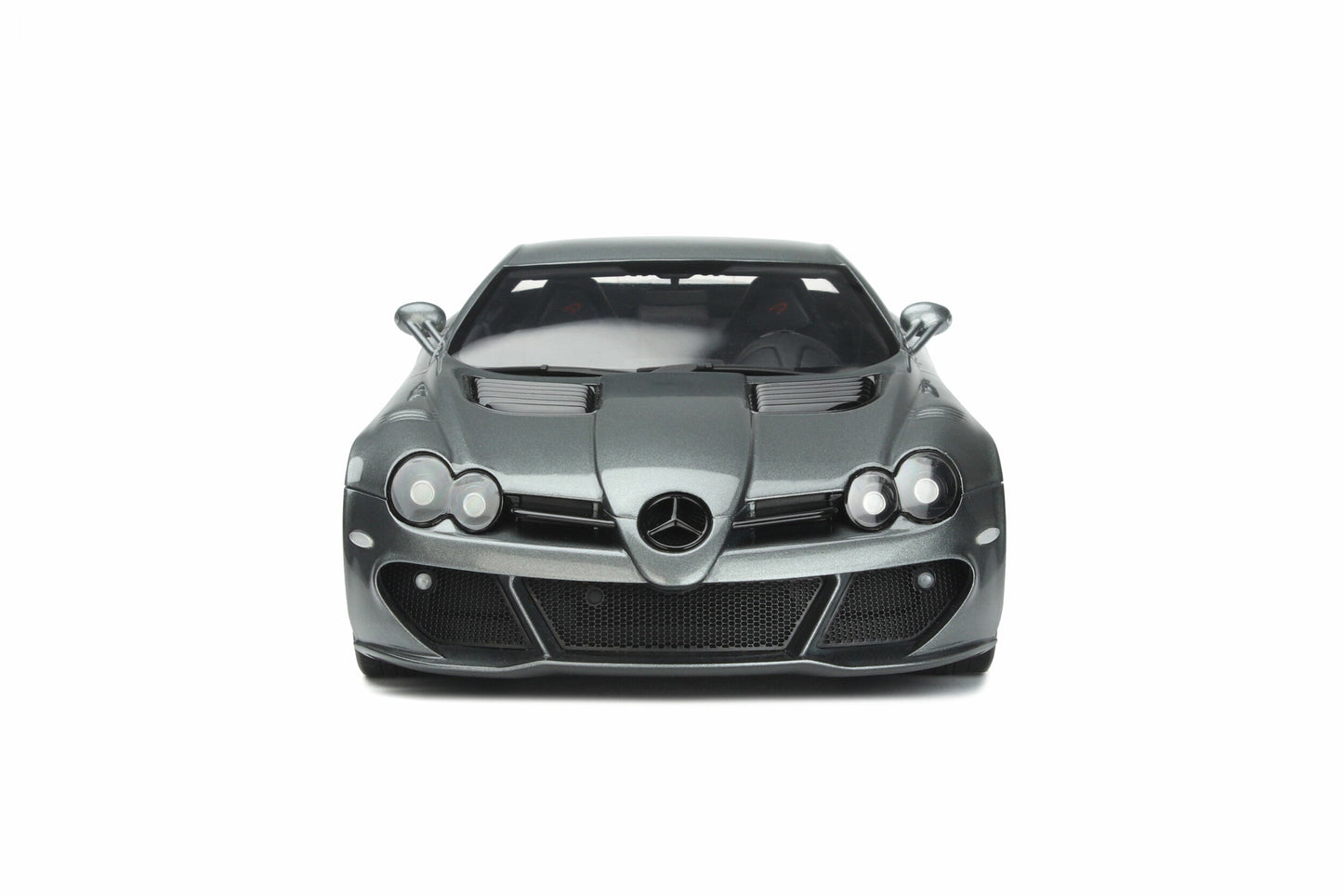 GT Spirit 2010 Mercedes Benz SLR MSO Edition Selenite Grey 1:18
