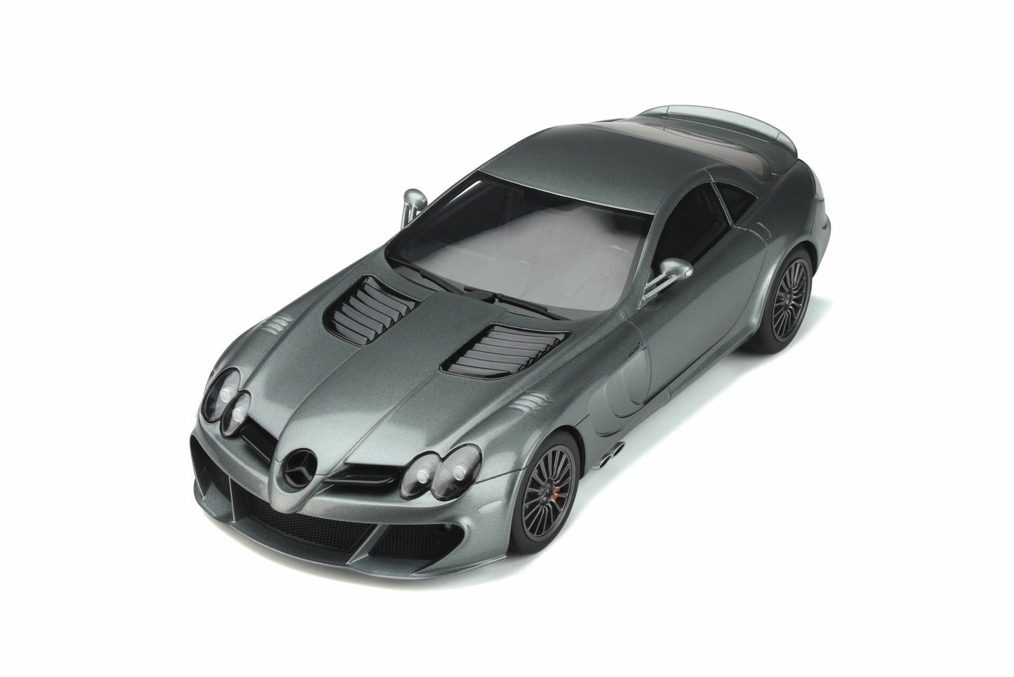 GT Spirit 2010 Mercedes Benz SLR MSO Edition Selenite Grey 1:18