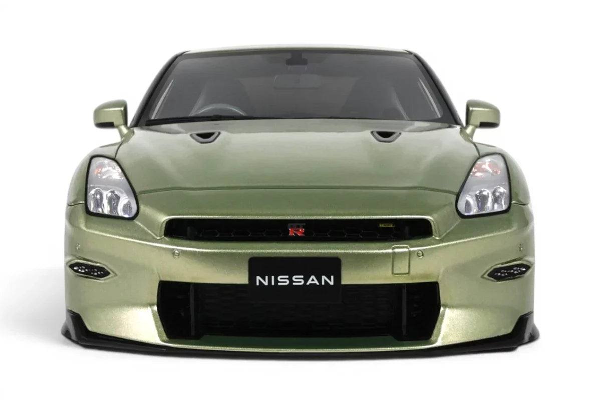 STM Diecast GT Spirit 2024 Nissan GT-R (R35) Skyline T-Spec Premium Edition Millenium Jade Green...