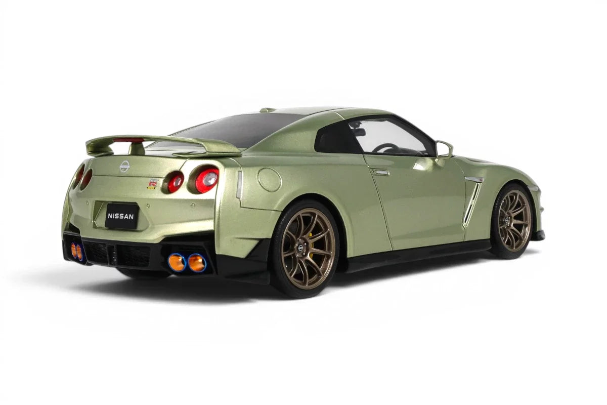 STM Diecast GT Spirit 2024 Nissan GT-R (R35) Skyline T-Spec Premium Edition Millenium Jade Green...