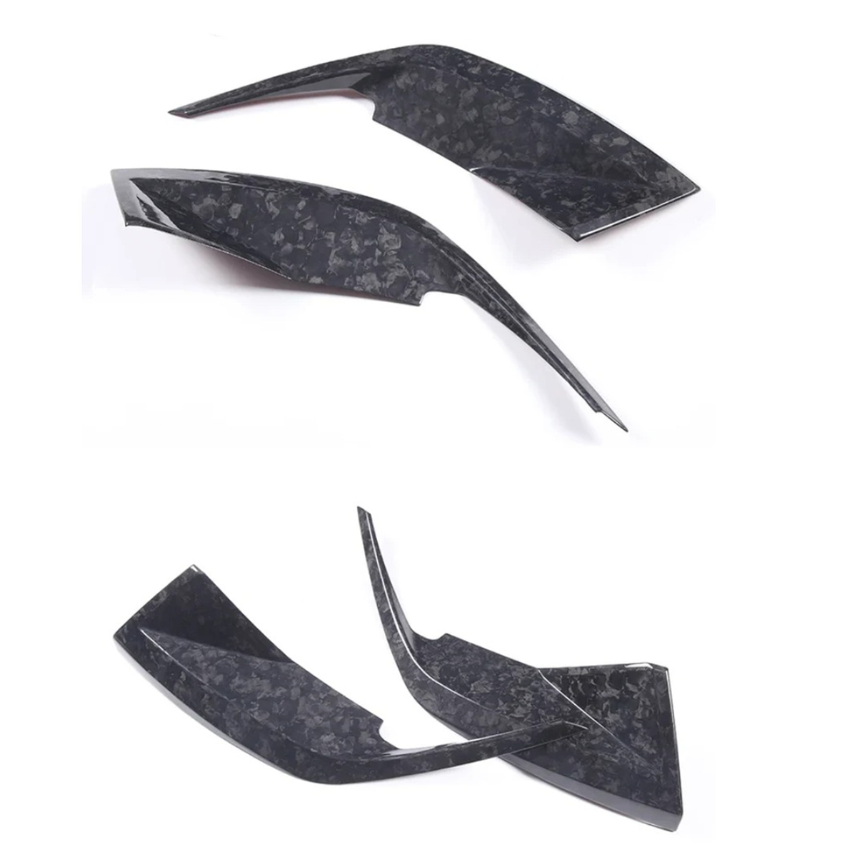 Bull Boost Performance Dry Carbon Fiber Tail Light Trim for Lamborghini Urus - View 4