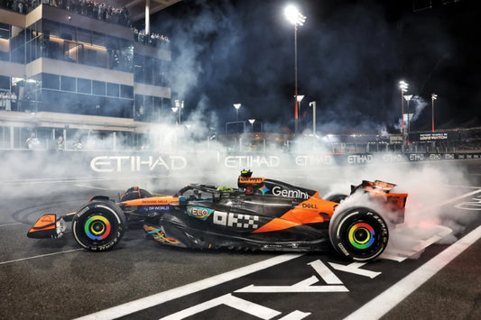 STM Diecast Minichamps Mclaren F1 Team MCL39 Orange L. Norris World Champion Abu Dhabi GP 2025 1:12