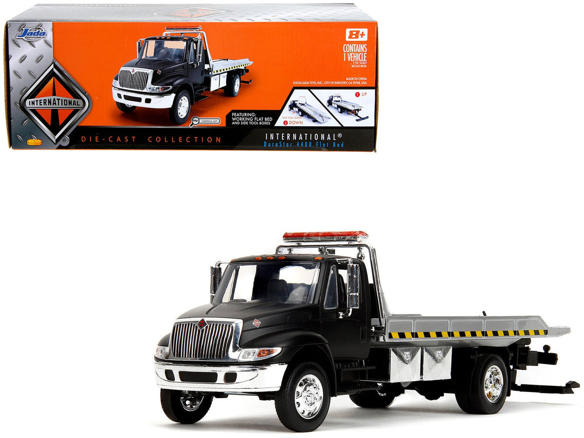 Rapid Vehicles International DuraStar 4400 Flatbed Tow Truck Matt Black 1/24 Diecast Model Car by...