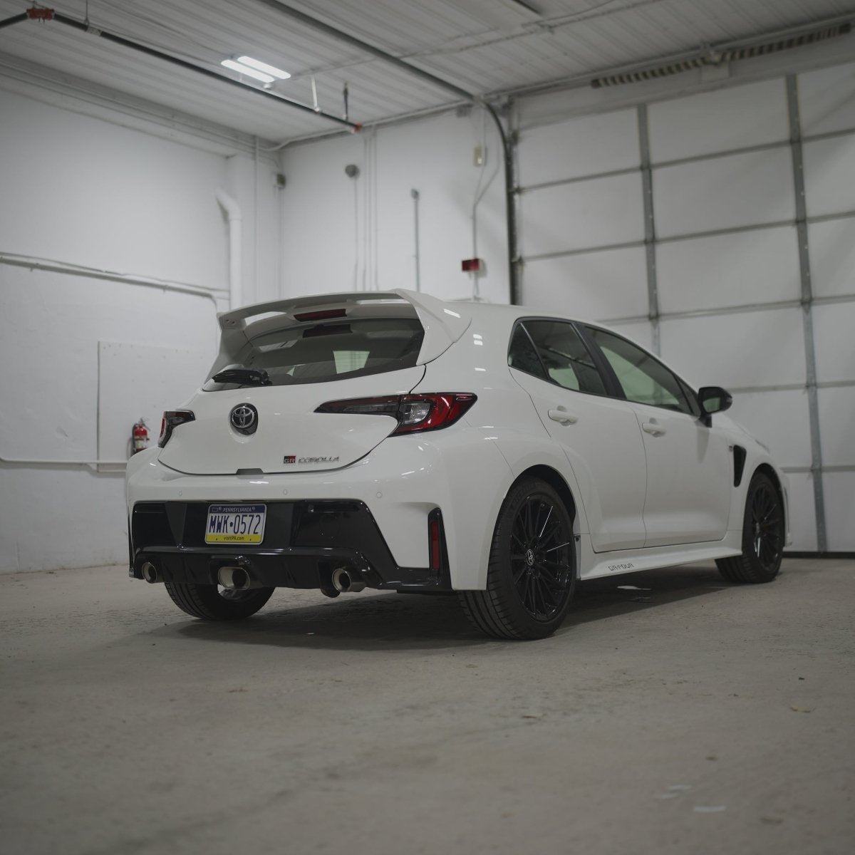 JDMuscle [23-26 GR Corolla, 19-26 Corolla Hatch] Spec C Spoiler - Paint Matched/Gloss Black/Carbon Fiber