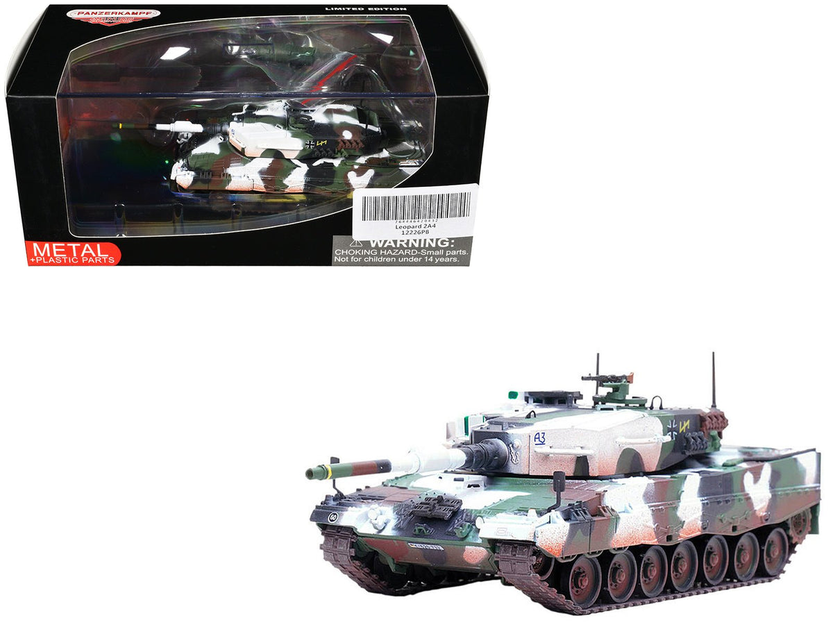 Rapid Vehicles Leopard 2A4 Main Battle Tank with Snorkel "Winter Camouflage" German Army "Armor...