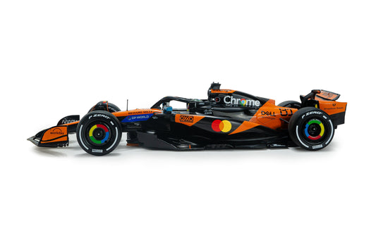 STM Diecast Solido Mclaren F1 Team MCL39 Orange #81 O. Piastri Winner China GP 2025 1:18 - View 2