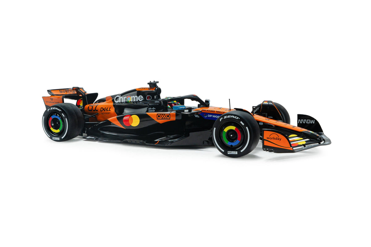 STM Diecast Solido Mclaren F1 Team MCL39 Orange #81 O. Piastri Winner China GP 2025 1:18 - View 6