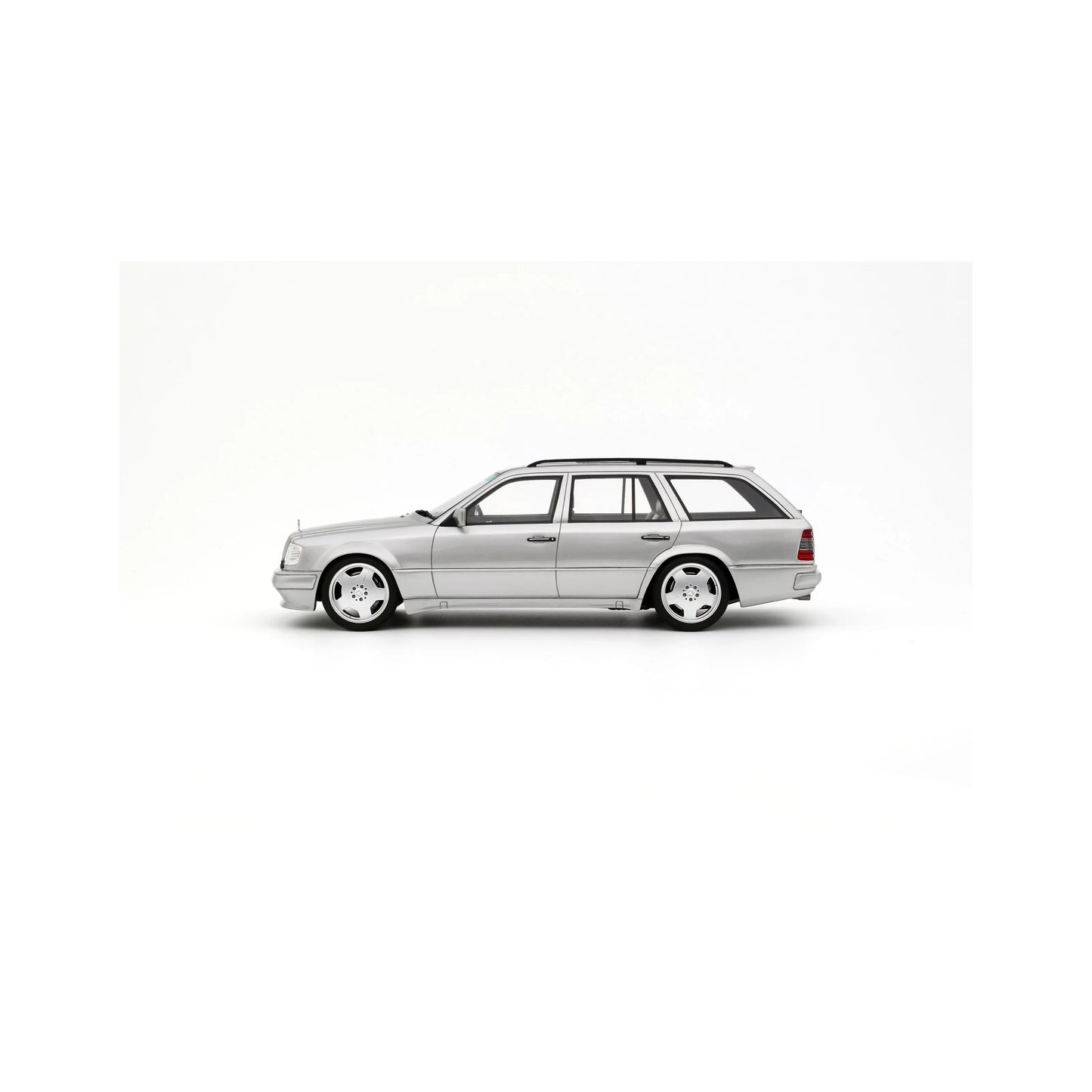 Otto 1996 Mercedes-Benz 70TE AMG W124 Wagon Brilliant Silver 744 1:18 *Defect*