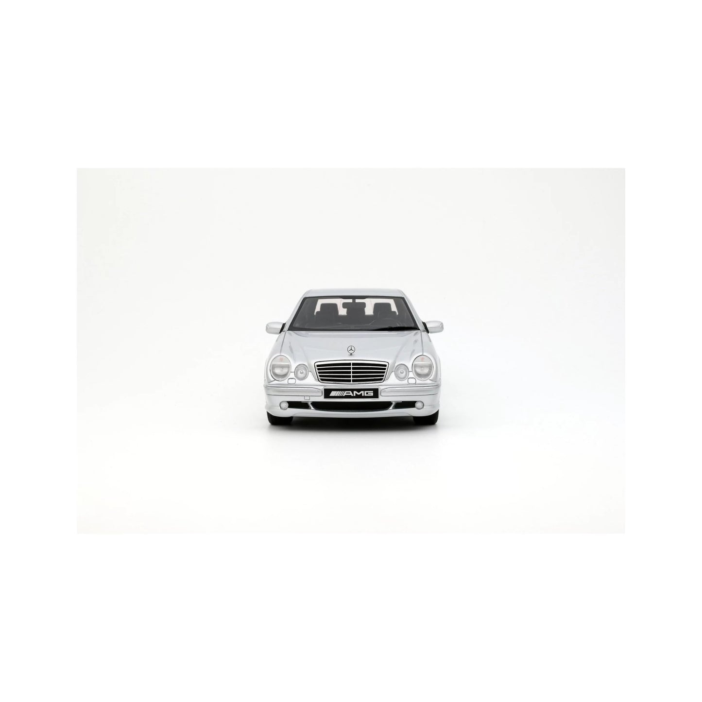 Otto 2001 Mercedes-Benz E55 AMG W210 Brilliant Silver 744 1:18