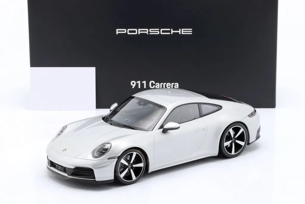 Minichamps 2025 Porsche 911 992.2 Carrera Coupe GT Silver Metallic 1:18 DEALER EDITION
