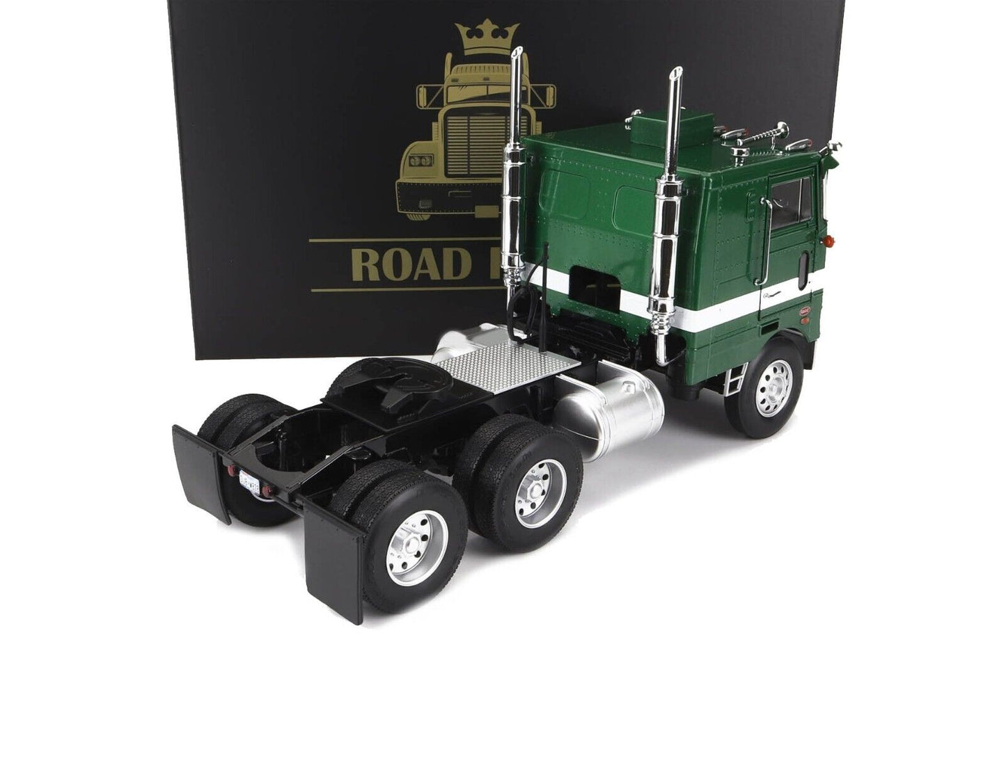 Road Kings 1977 Peterbilt 352 Pacemaker Semi Green and White 1:18