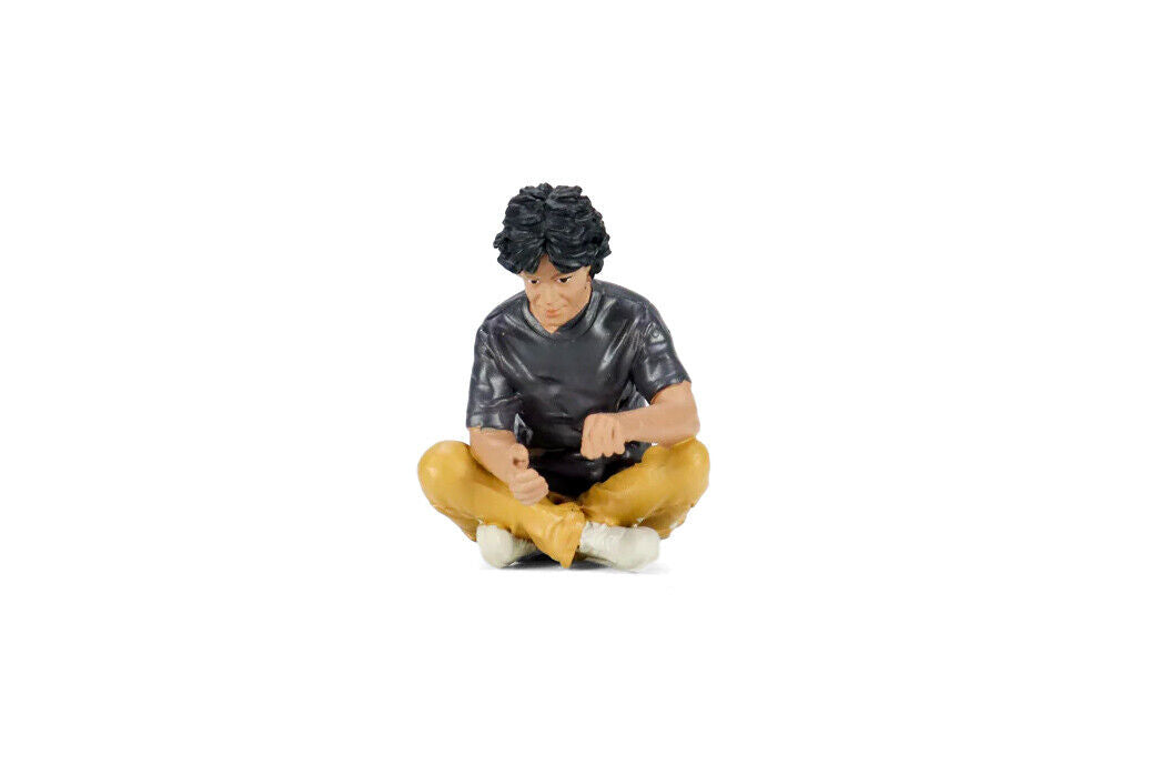 American Diorama - Figures - RWB Legend Akira Nakai-San Sitting Figure 1:18
