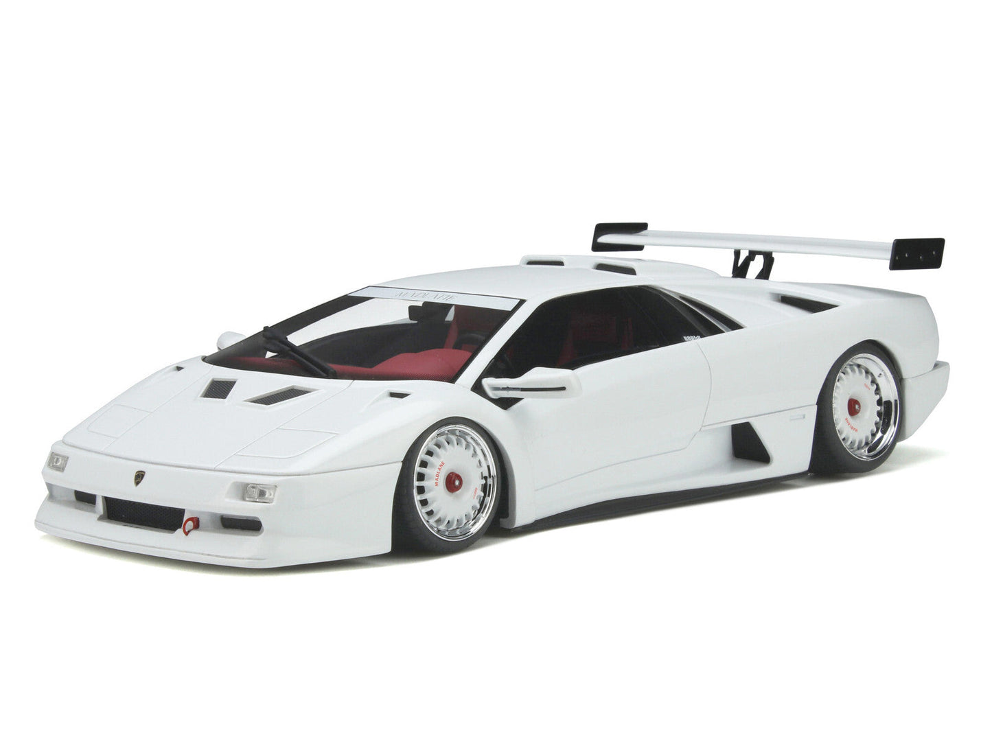 GT Spirit Lamborghini Diablo K.O. Kazuki Ohashi Madlane White 1:18