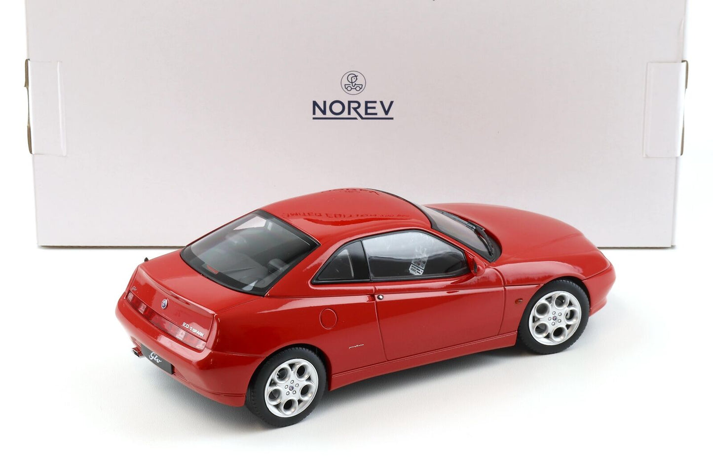 Norev 1999 Alfa Romeo GTV Coupe 2.0 16v Red 1:18