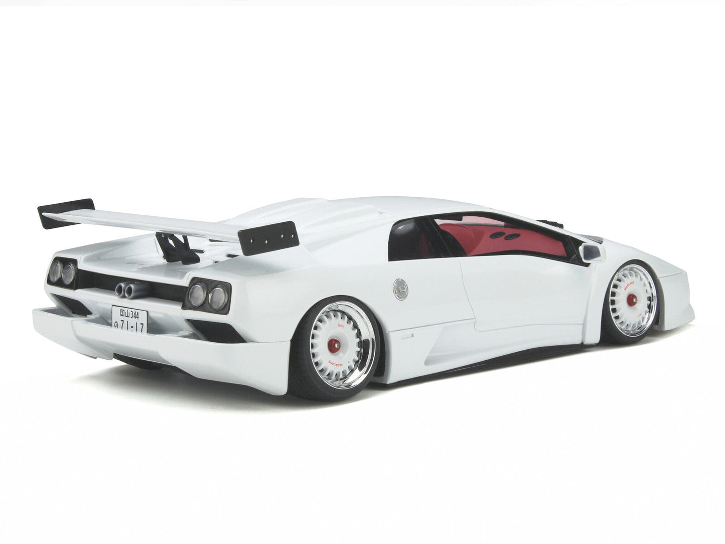 GT Spirit Lamborghini Diablo K.O. Kazuki Ohashi Madlane White 1:18