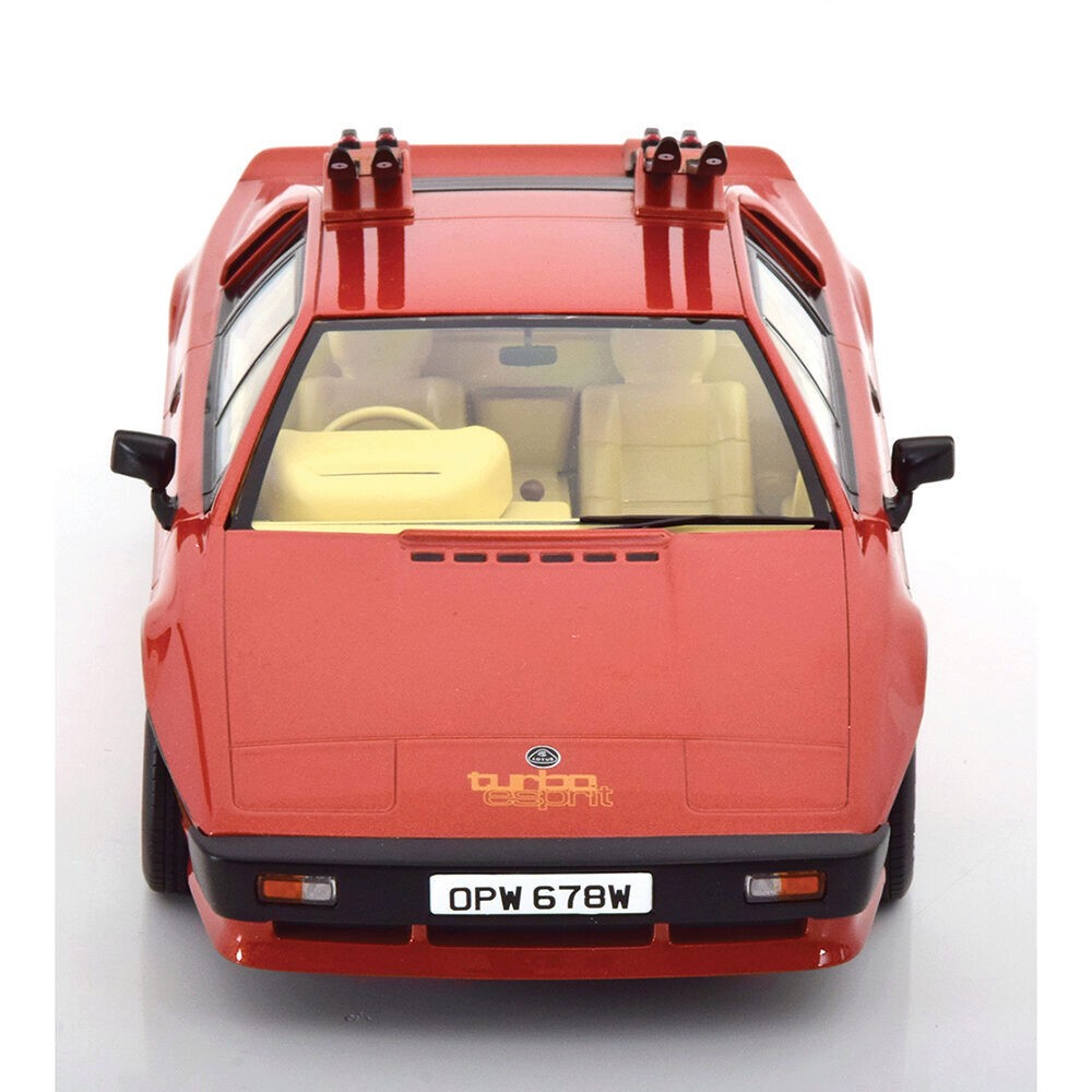 KK Scale 1981 Lotus Esprit Turbo 007 Movie Version Red w/ Skis 1:18
