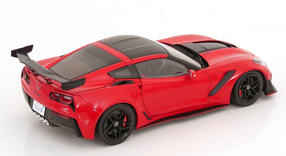 Ixo 2019 Chevy Corvette ZR1 Red 1:18