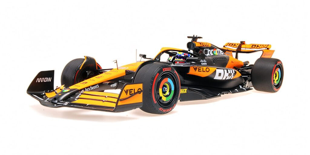 Minichamps Mclaren F1 Team MCL38 Orange #81 Piastri Emilia Romagna GP 2024 1:18