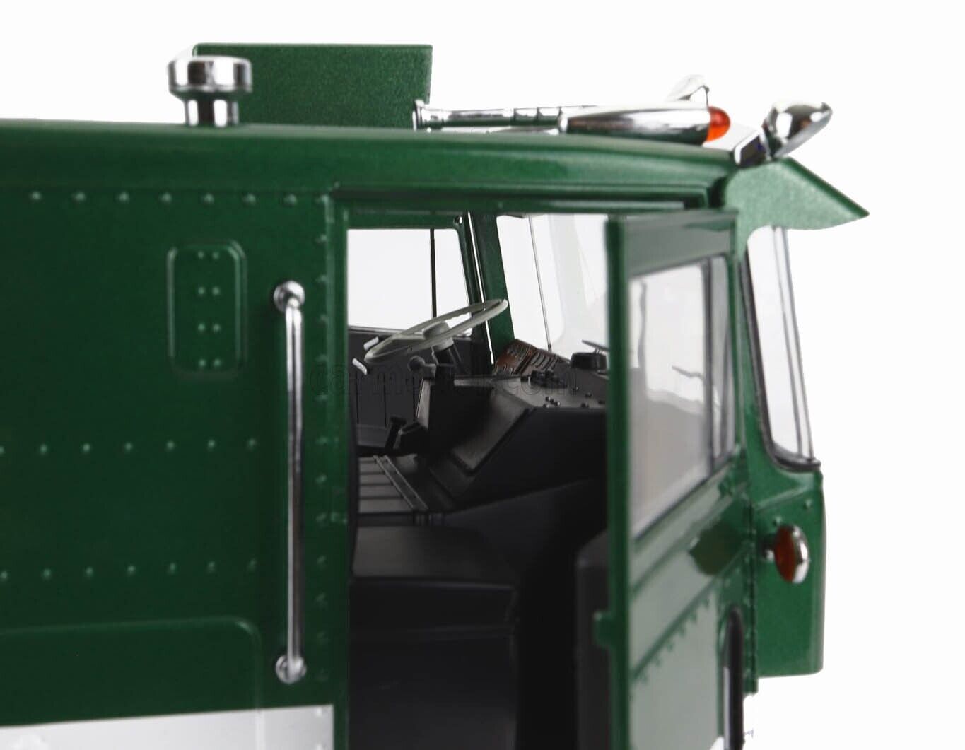 Road Kings 1977 Peterbilt 352 Pacemaker Semi Green and White 1:18