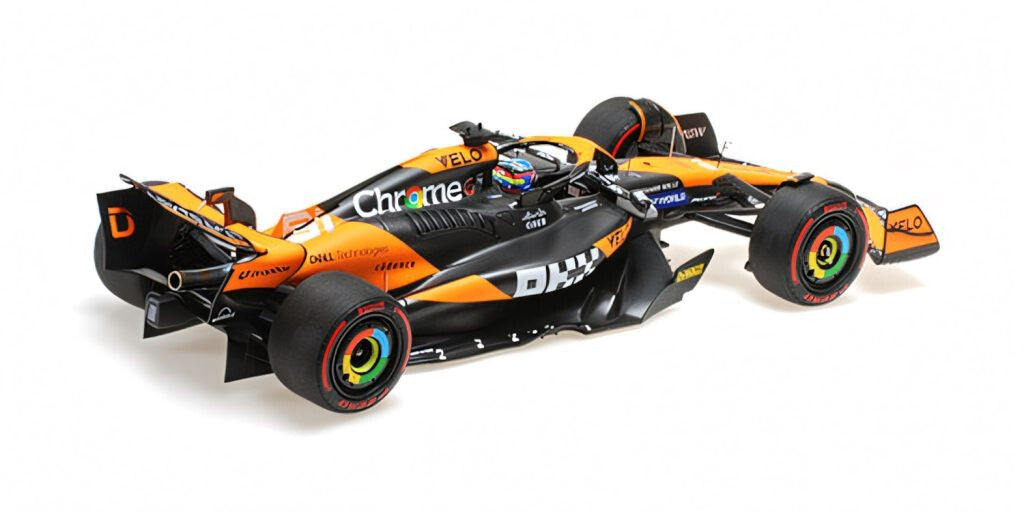 Minichamps Mclaren F1 Team MCL38 Orange #81 Piastri Emilia Romagna GP 2024 1:18