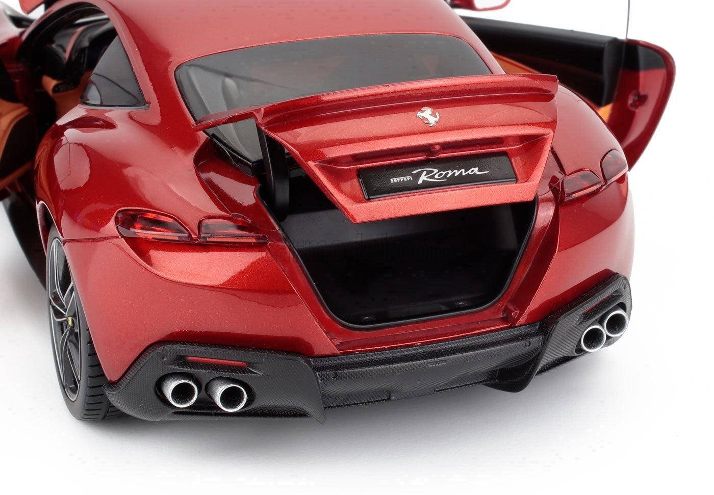 Polistil 2019 Ferrari Roma Rosso Magma (Red Metallic) High Fidelity WITH DISPLAY 1:18
