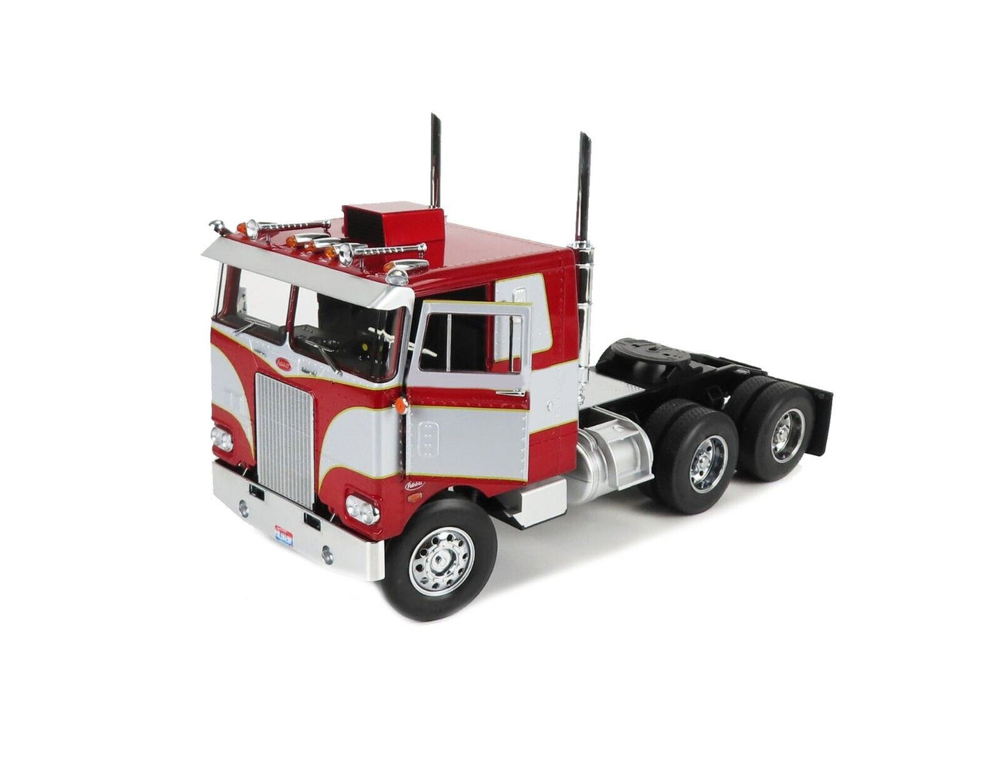 Road Kings 1977 Peterbilt 352 Pacemaker Semi Red and Silver 1:18