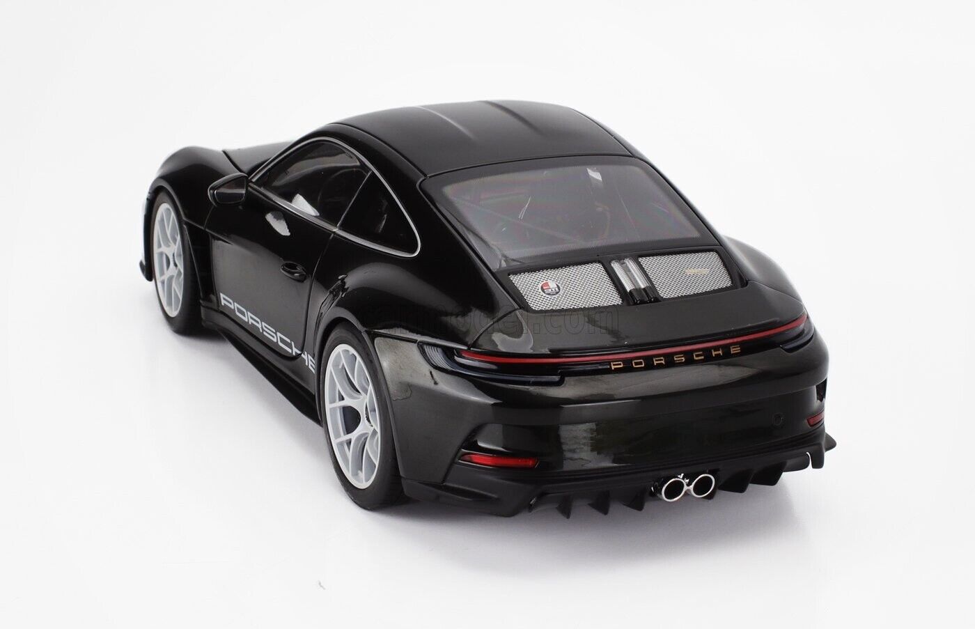Norev 2024 Porsche 911 992 S/T Olive Green 1:18 DEALER EDITION
