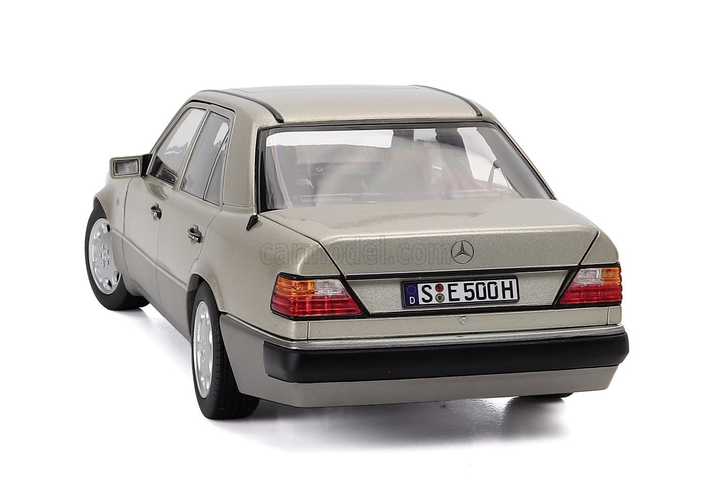 Norev 1990 Mercedes-Benz E Class 500E (W124) Smoke Silver 1:18