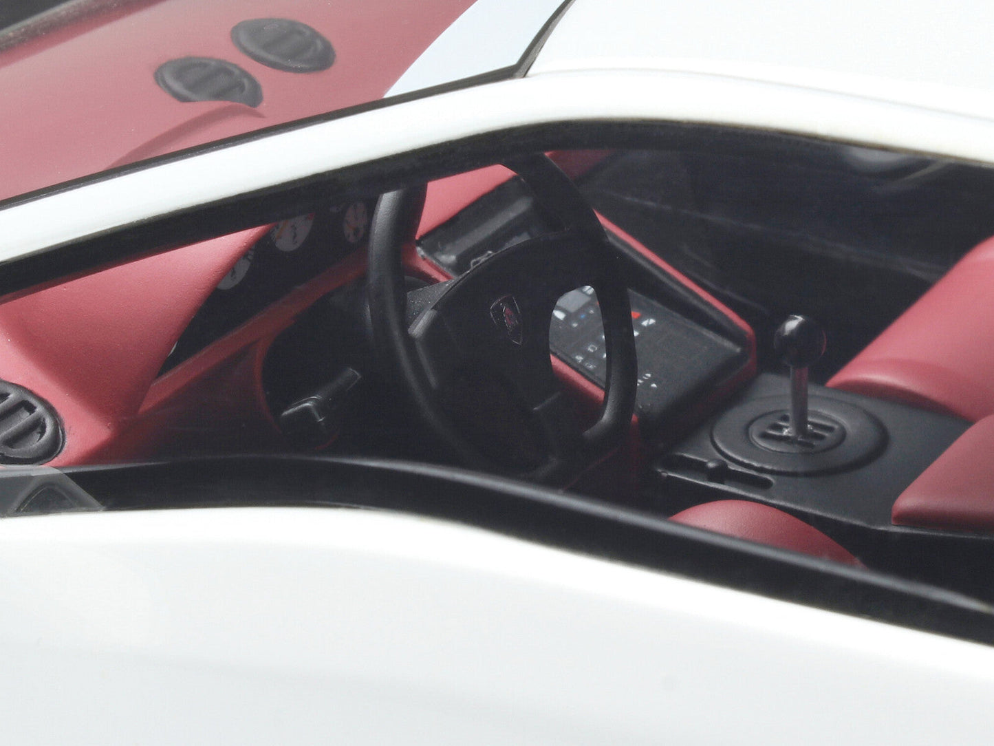 GT Spirit Lamborghini Diablo K.O. Kazuki Ohashi Madlane White 1:18