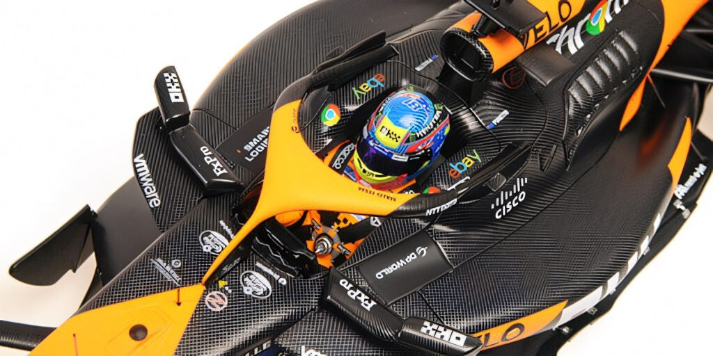 Minichamps Mclaren F1 Team MCL38 Orange #81 Piastri Emilia Romagna GP 2024 1:18