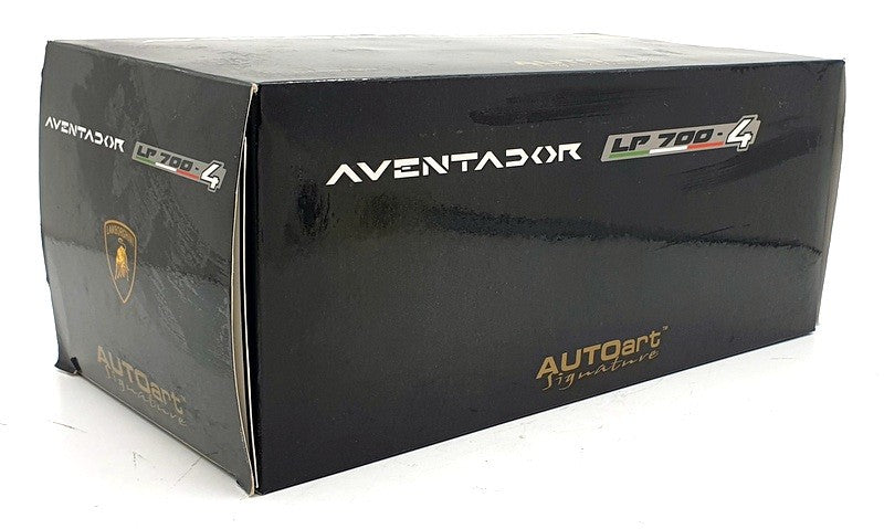 AUTOart Signature Lamborghini Aventador LP700-4 Nero Nemesis (Matte Black)  1:18