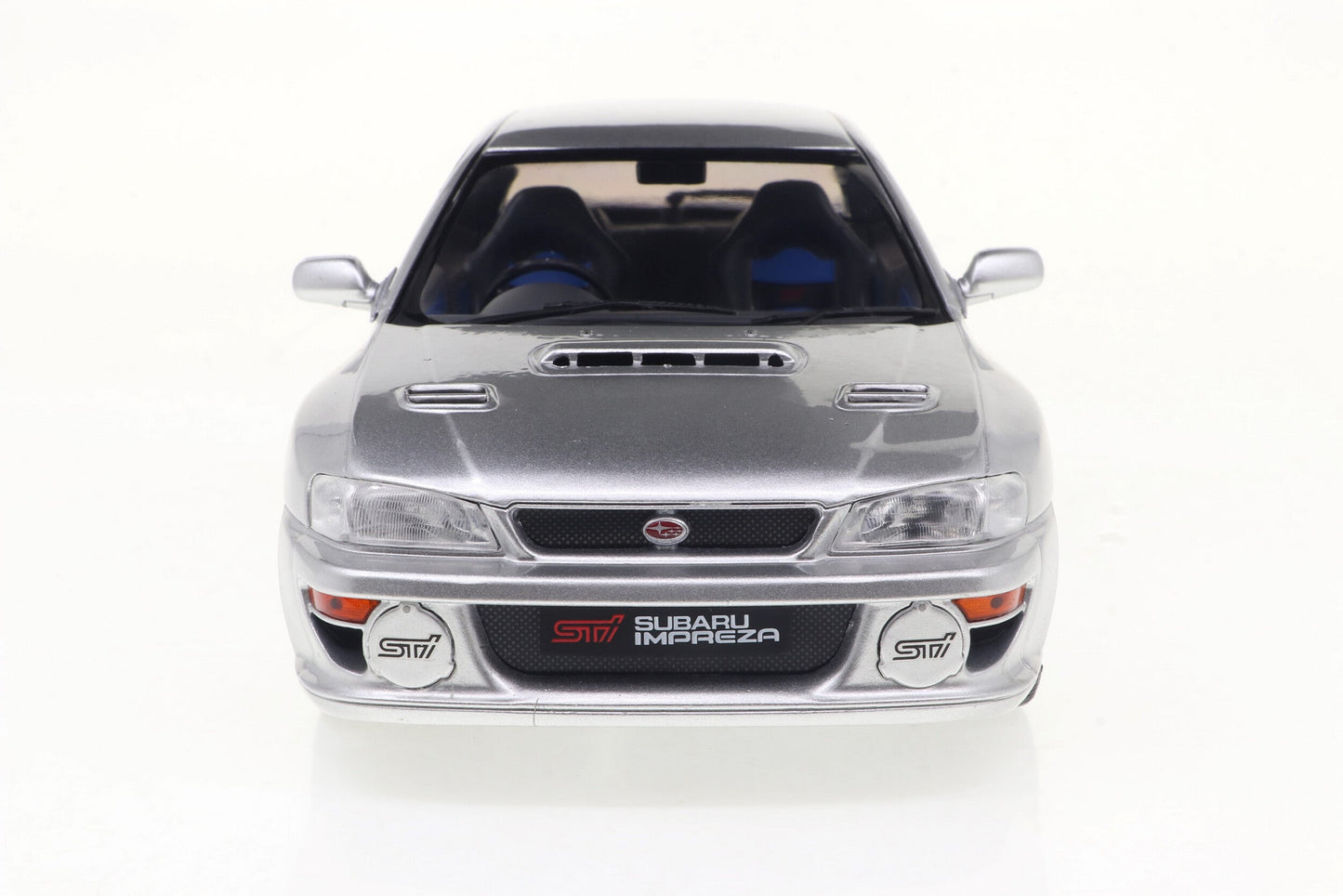 Solido 1998 Subaru Impreza 22B Silver 1:18