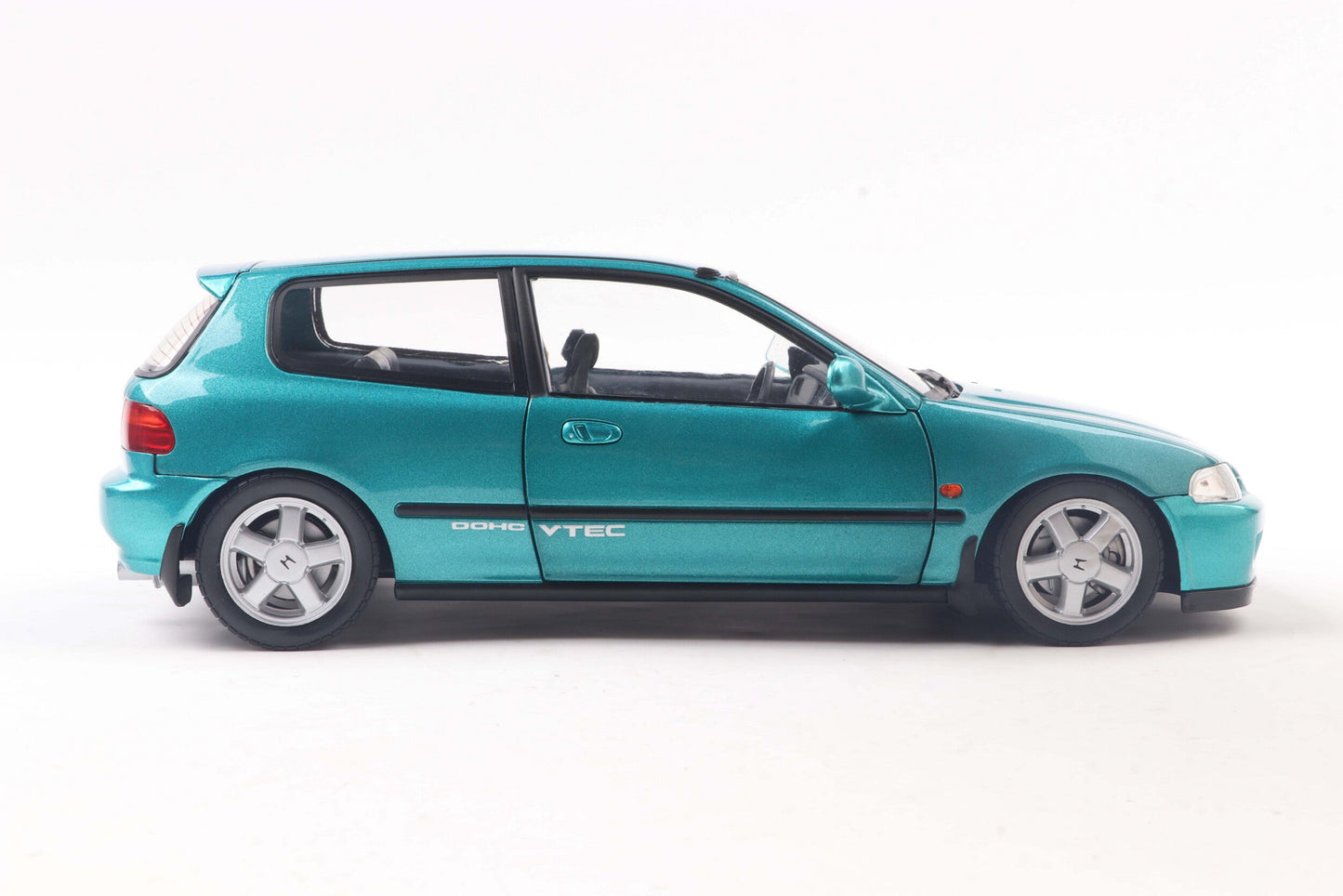 Solido 1991 Honda Civic SiR EG6 Hatchback Aztec Green Pearl 1:18