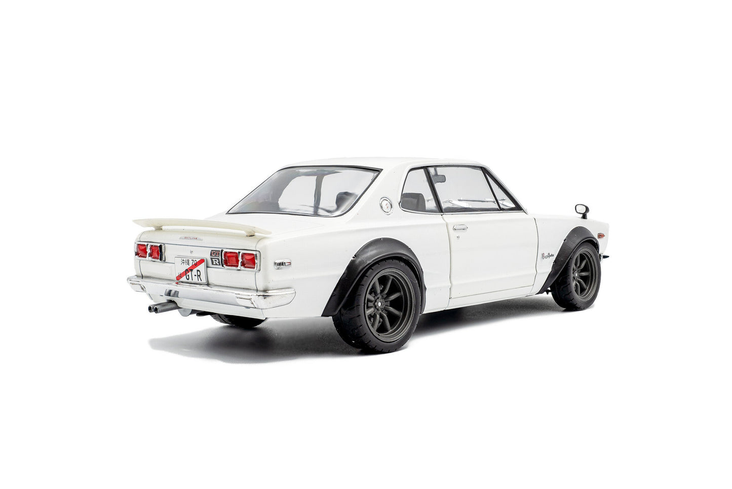Solido 1970 Nissan Skyline (C10) Hakosuka White 1:18