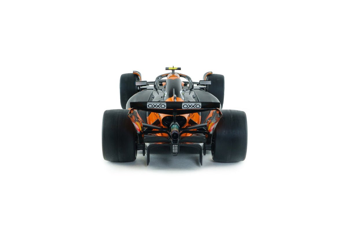 STM Diecast Solido Mclaren F1 Team MCL39 Orange #4 L. Norris Winner Australian GP 2025 1:18 - View 3
