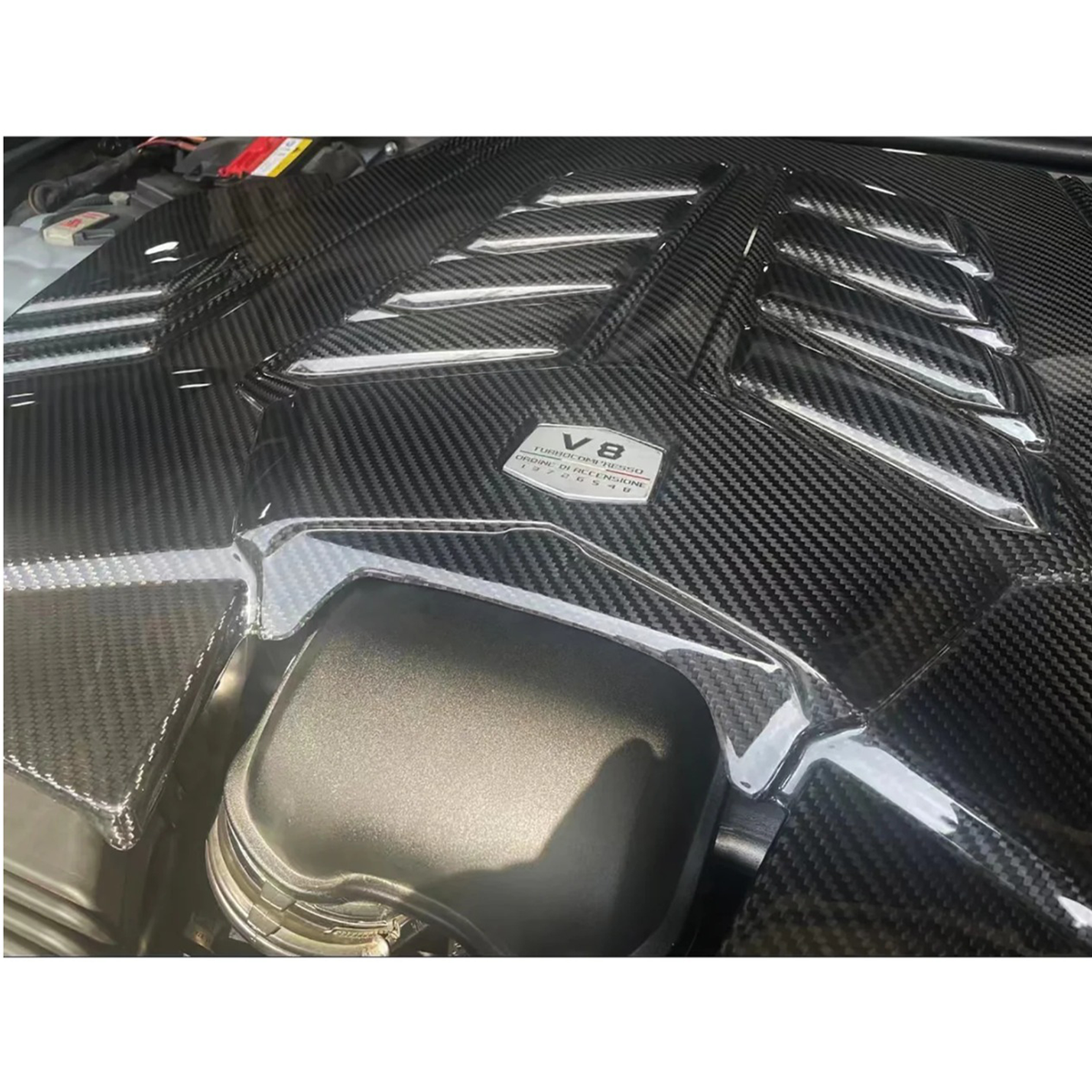 Bull Boost Performance Dry Carbon Fiber Engine Bay Cover for Lamborghini Urus - View 4