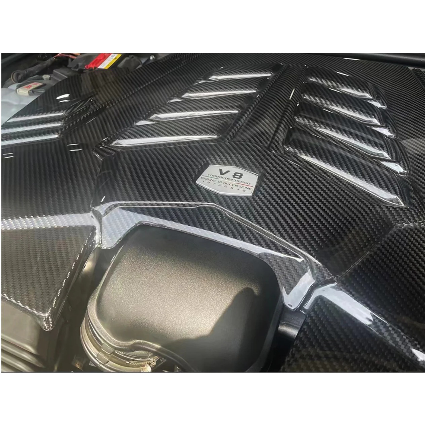 Dry Carbon Fiber Engine Bay Cover for Lamborghini Urus