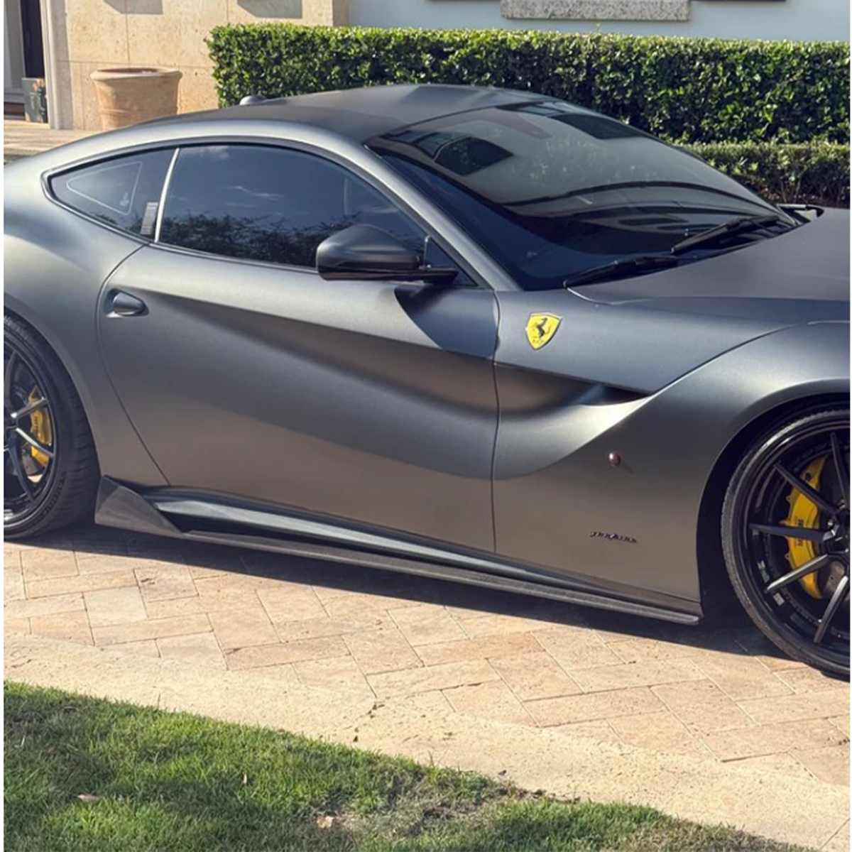 Carbon Fiber Aero Body Kit for Ferrari F12