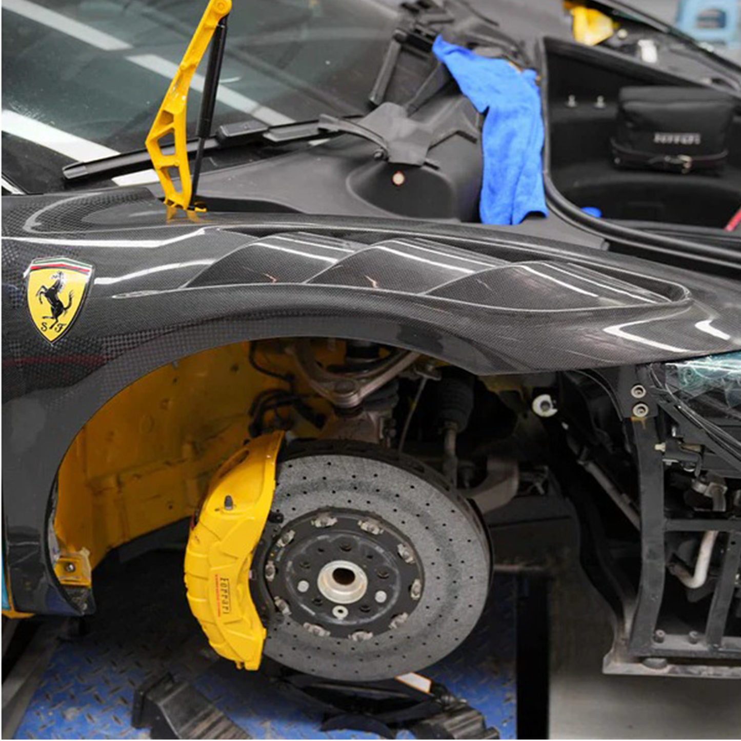 Dry Carbon Fiber Front Fender for Ferrari 296 GTB