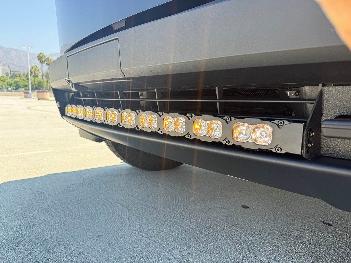 Tesla Cybertruck 40in Light Bar - PRO