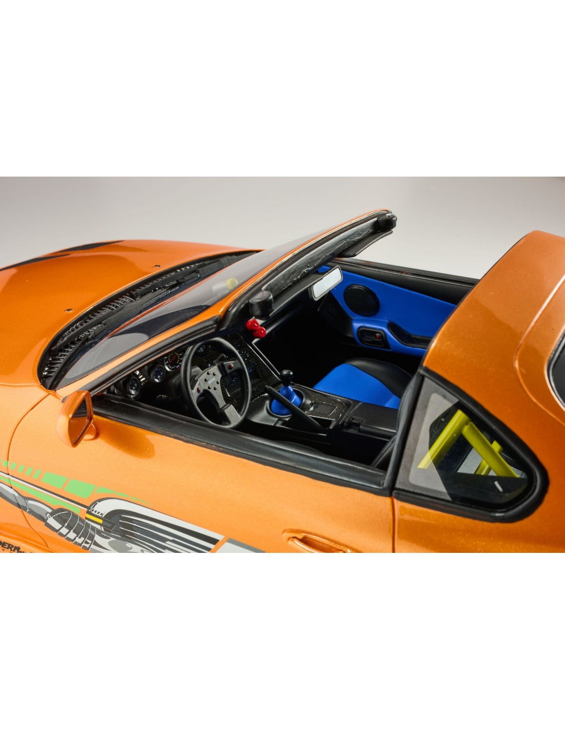 Kyosho 1993 Toyota Supra MK4 (A80) "Fast & the Furious" Orange Pearl 1:12