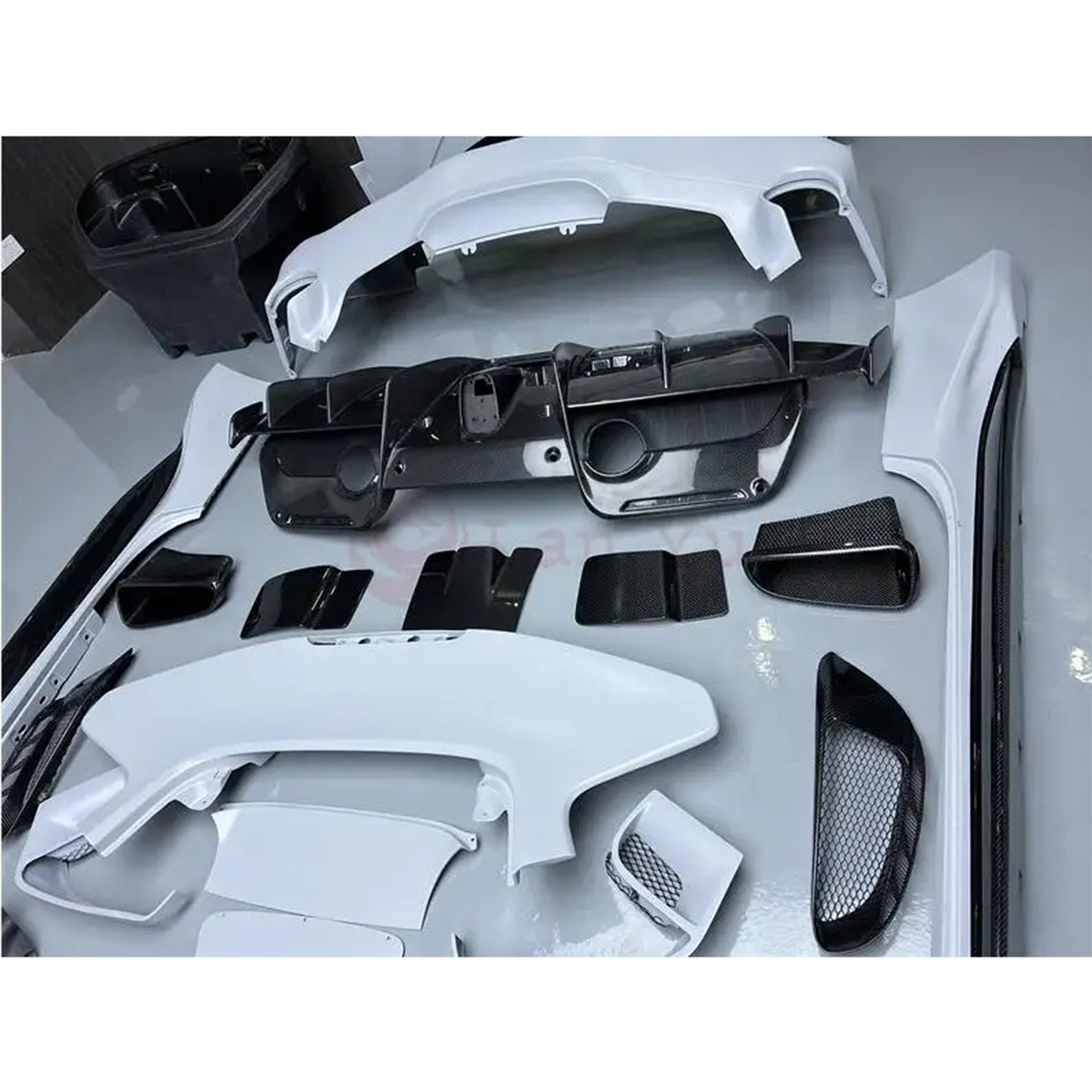 488 Pista Style Carbon Fiber Full Conversion Kit for Ferrari 488
