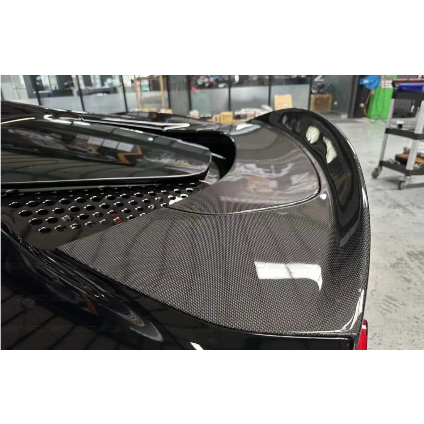 Carbon Fiber Rear Spoiler for Ferrari SF90